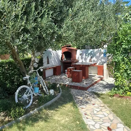 Lejlighed With Parking Space Lopar, Rab - 21881 *