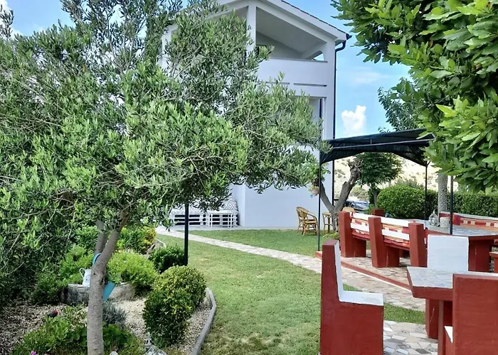 With Parking Space Lopar, Rab - 21881 アパート ロパール